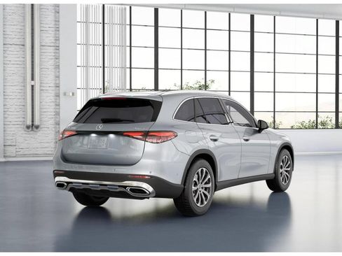 Certified 2025 Mercedes-Benz GLC 300 4MATIC image 22