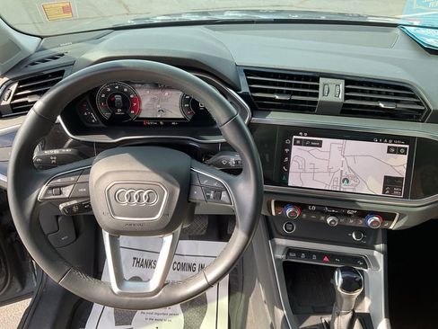 Used 2024 Audi Q3 2.0T Premium Plus image 7