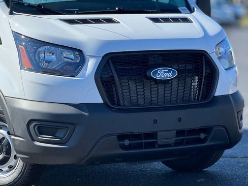 New 2026 Ford Transit 250 148 Medium Roof image 4