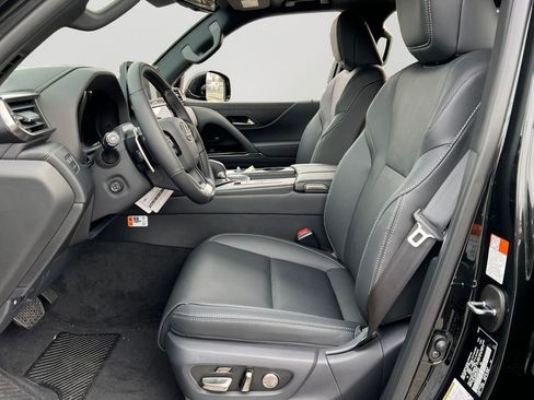 New 2026 Lexus LX 700h Luxury image 14