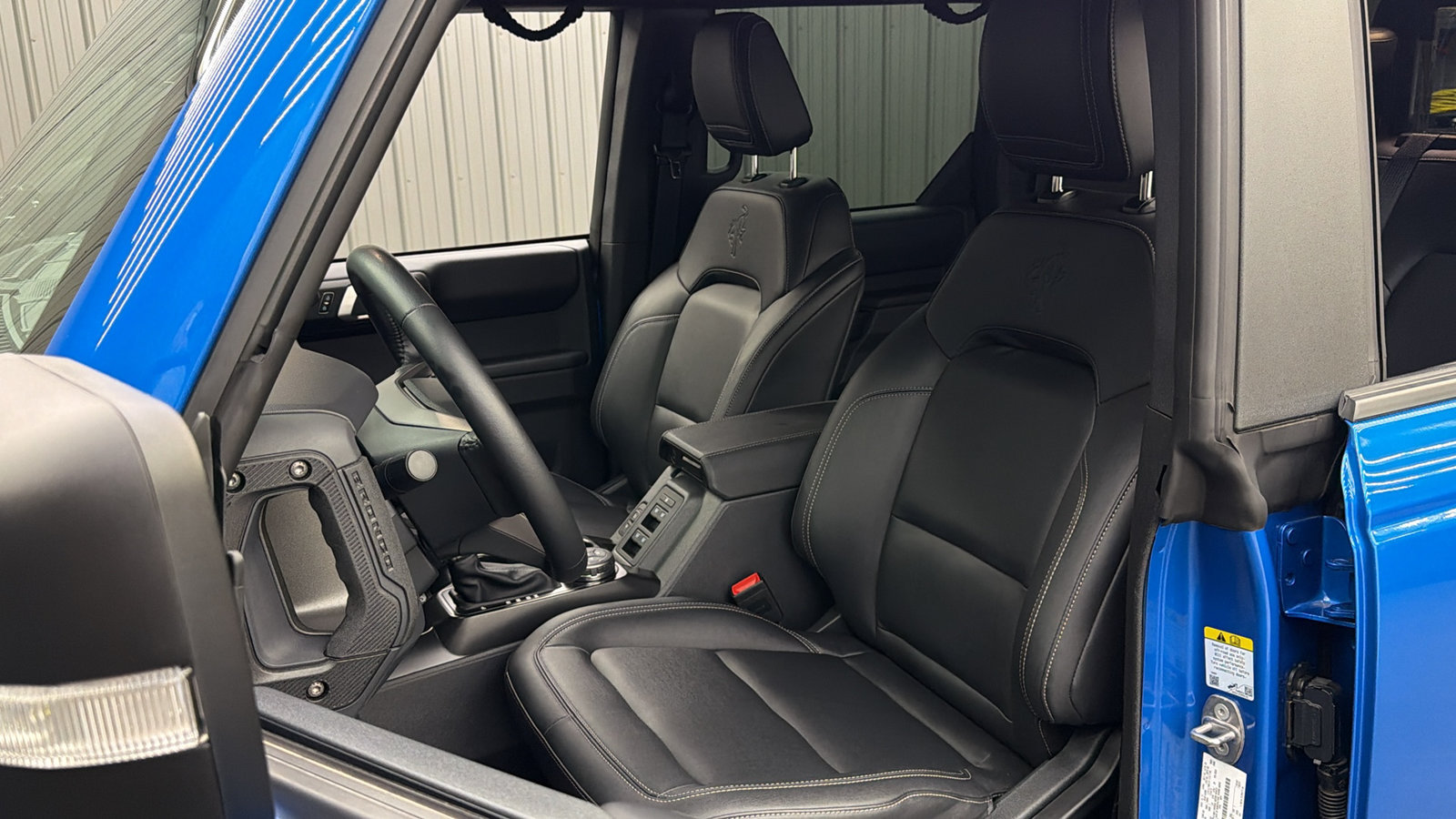 Used 2025 Ford Bronco Badlands AWD/4WD image 32