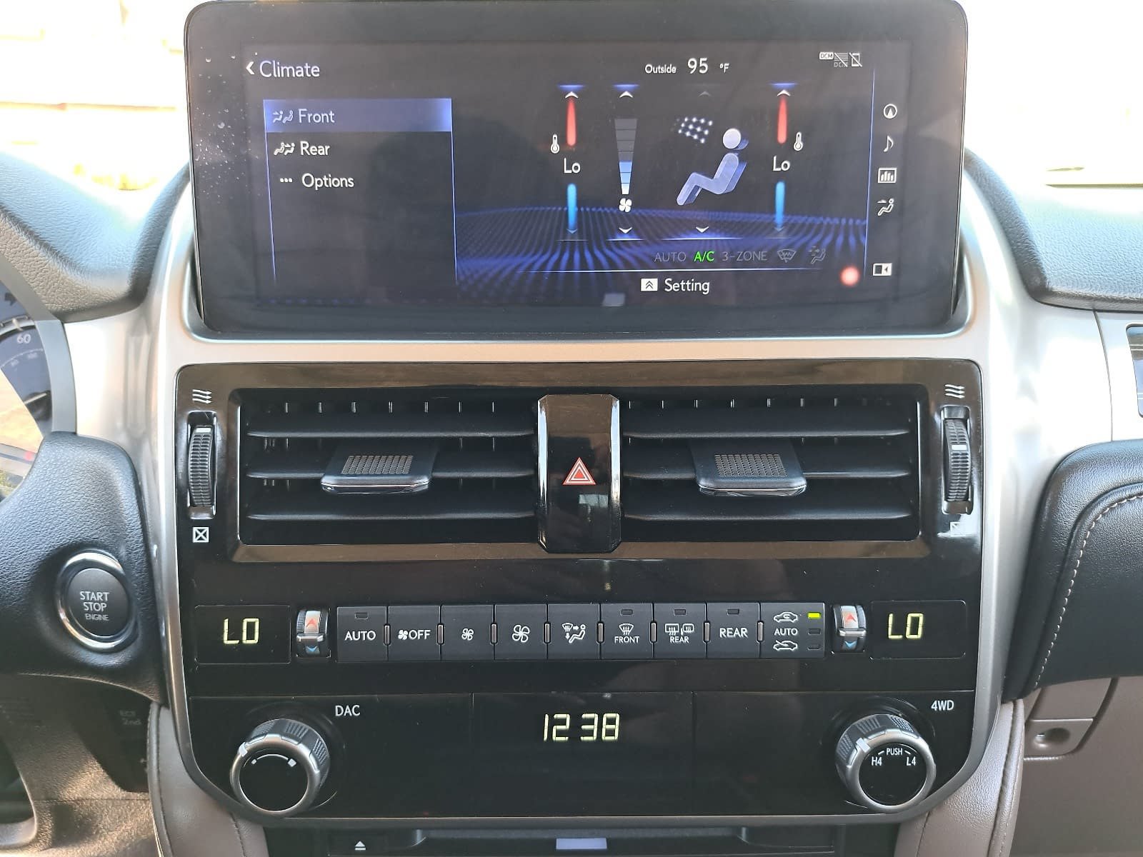 Used 2022 Lexus GX 460 Premium w/ Premium Package AWD/4WD image 27