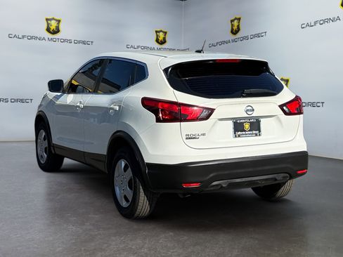Used 2019 Nissan Rogue Sport S image 3