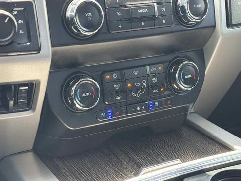 Certified 2020 Ford F250 Lariat w/ Lariat Value Package AWD/4WD image 15