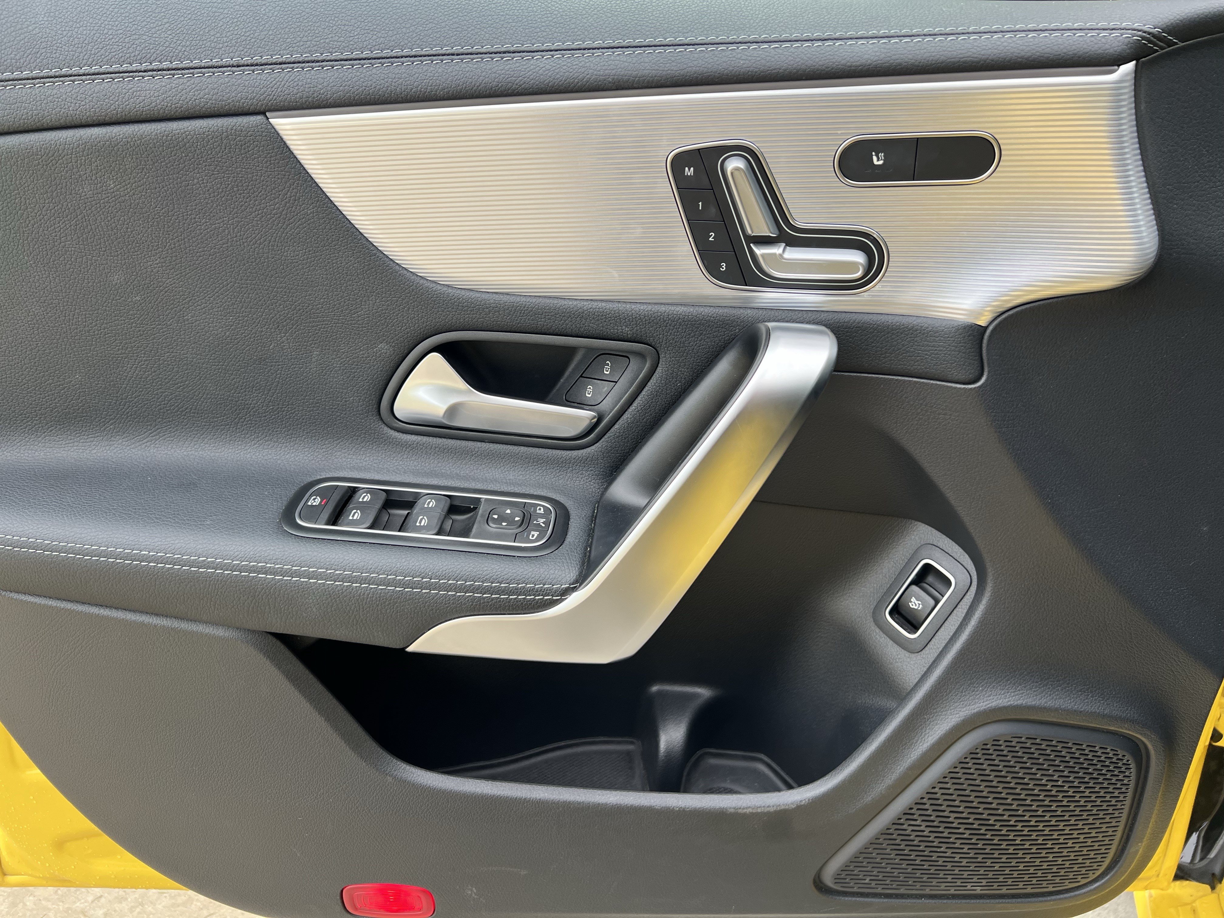 Used 2021 Mercedes-Benz CLA 250 image 14