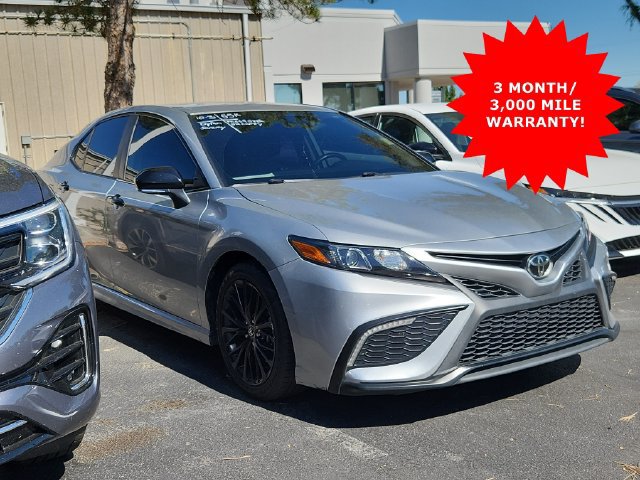 Used 2022 Toyota Camry SE AWD/4WD image 1