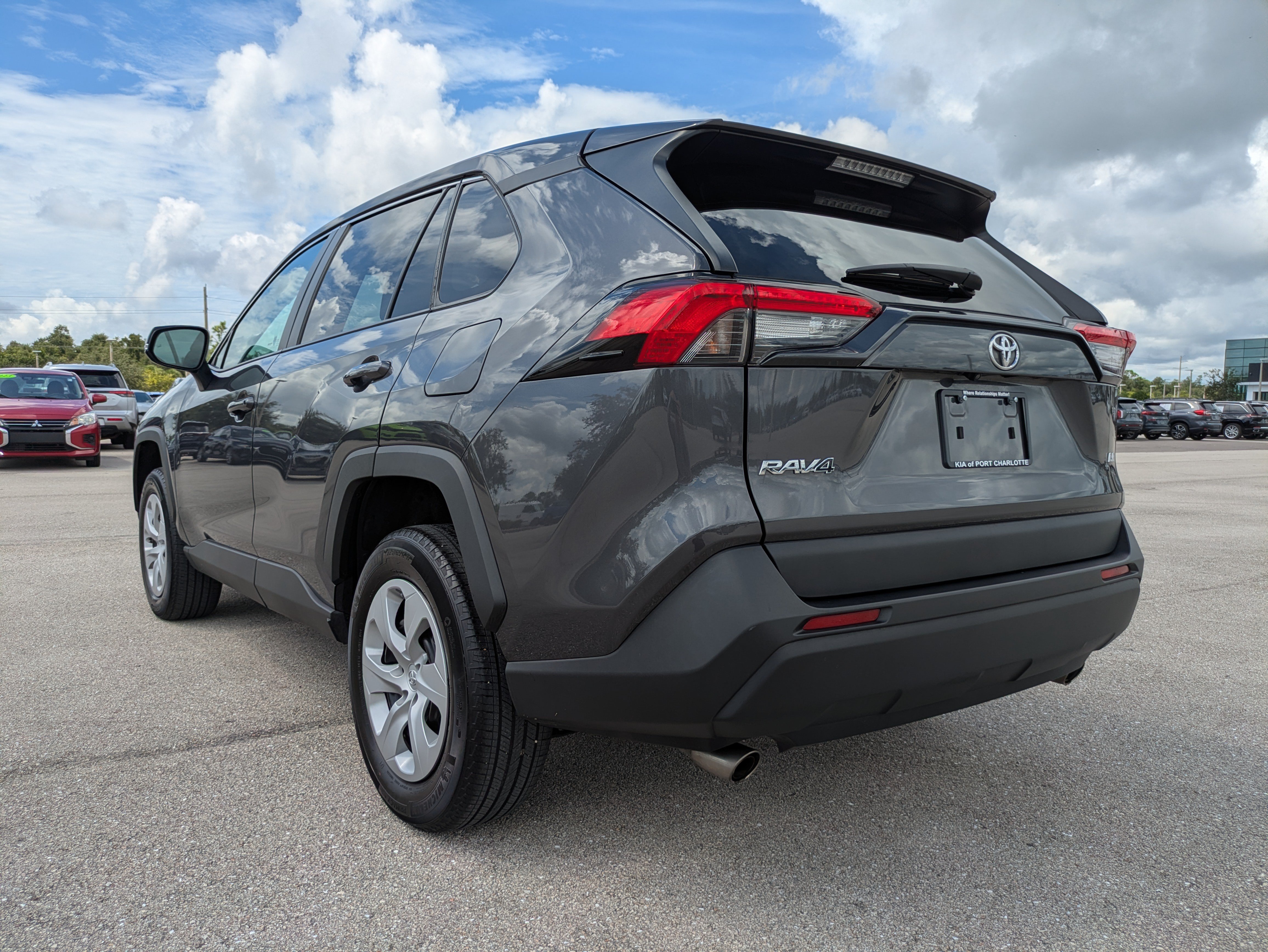 Used 2024 Toyota RAV4 LE FWD image 6