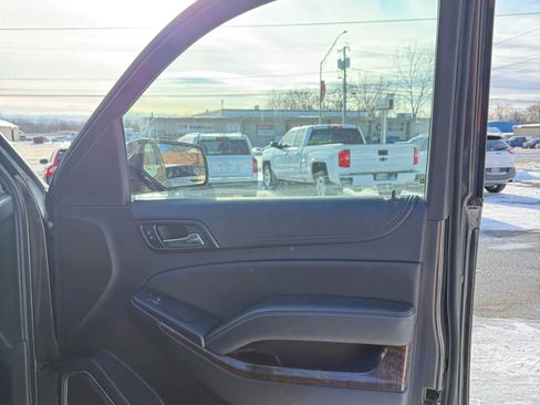 Used 2016 Chevrolet Tahoe LT w/ Luxury Package image 23