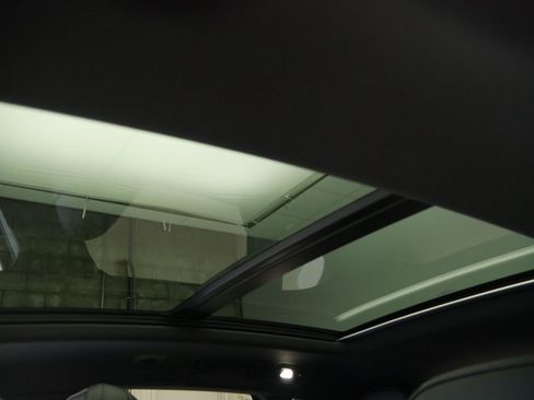 New 2026 Porsche Macan AWD/4WD image 43