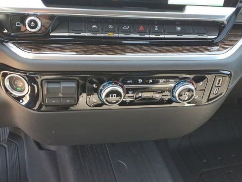 New 2026 GMC Sierra 1500 Elevation w/ Elevation Select Package image 17