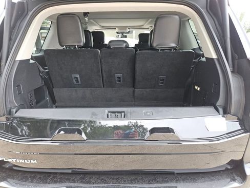 Used 2025 Ford Expedition Platinum AWD/4WD image 22