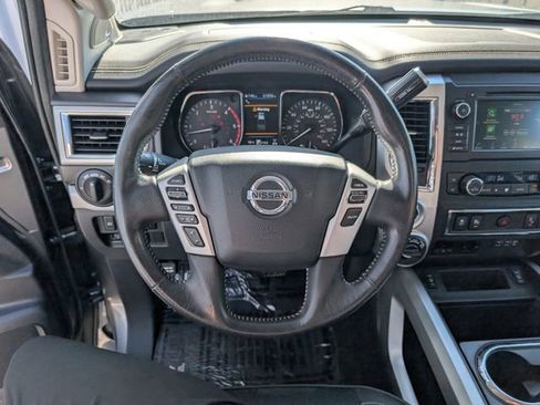 Used 2019 Nissan Titan PRO-4X AWD/4WD image 13