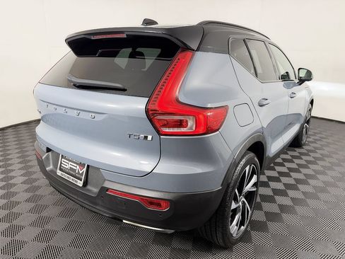 Used 2020 Volvo XC40 T5 R-Design w/ Protection Package Premier AWD/4WD image 9