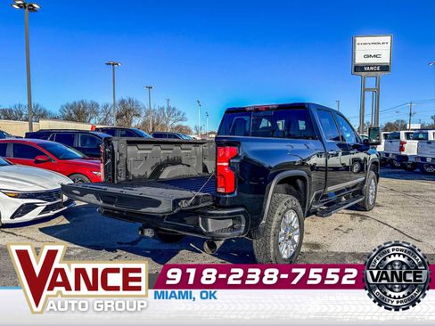 New 2025 Chevrolet Silverado 2500 High Country w/ High Country Premium Package AWD/4WD image 18