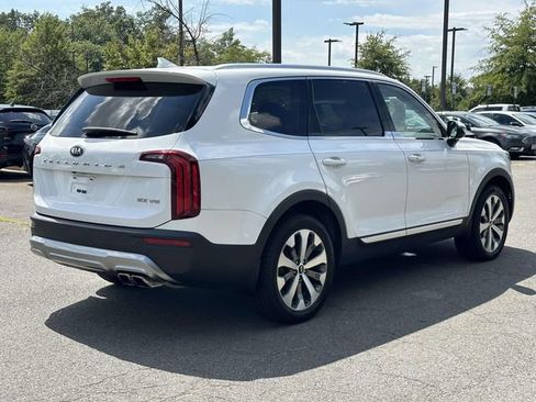Used 2020 Kia Telluride EX w/ EX Premium Package FWD image 2