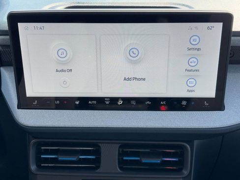 New 2025 Ford Maverick XLT w/ XLT Luxury Package image 8