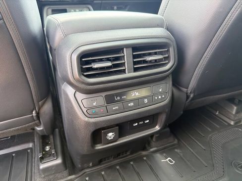 Certified 2024 Honda Pilot Elite image 37