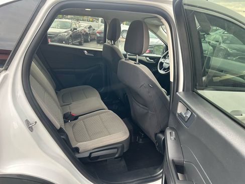 Used 2021 Ford Escape SE AWD/4WD image 9