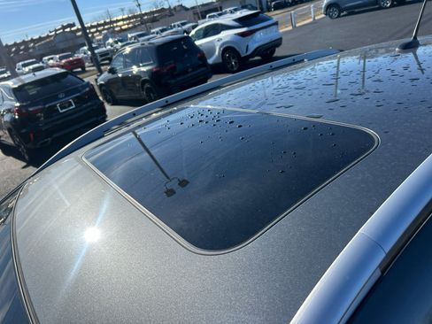 Used 2018 Nissan Rogue Sport SL w/ SL Premium Package image 9