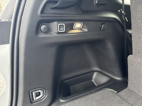 New 2025 Jeep Grand Cherokee L Limited image 14