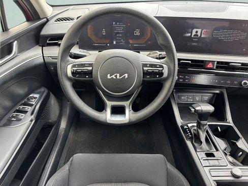 Used 2025 Kia K5 LXS FWD image 29