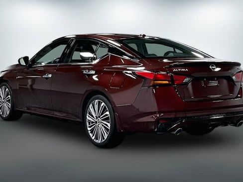 Used 2024 Nissan Altima 2.5 SL image 6