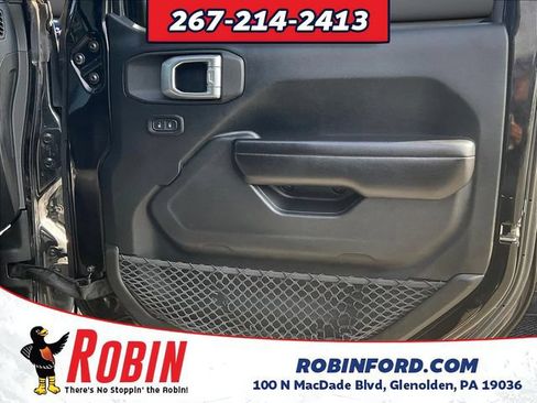 Used 2018 Jeep Wrangler Unlimited Sport S AWD/4WD image 27