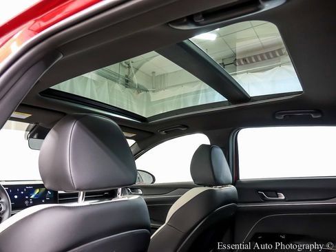 Used 2025 Kia K5 GT-Line w/ GT-Line Premium Package image 12