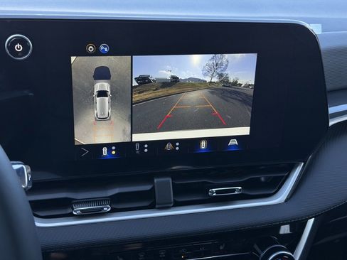 New 2026 Chevrolet Equinox LT w/ Safety and Technology Package image 12