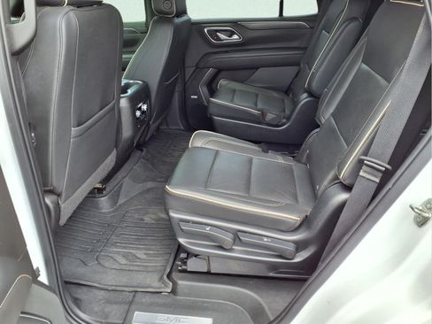 Used 2022 GMC Yukon SLT w/ SLT Premium Package AWD/4WD image 22