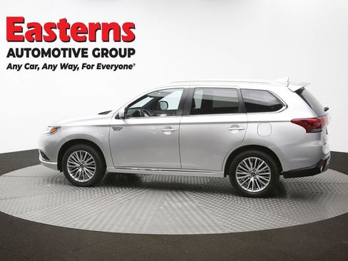 Used 2022 Mitsubishi Outlander LE image 62