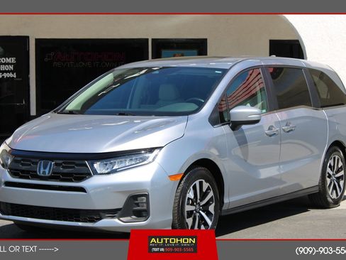 Used 2025 Honda Odyssey EX-L image 1