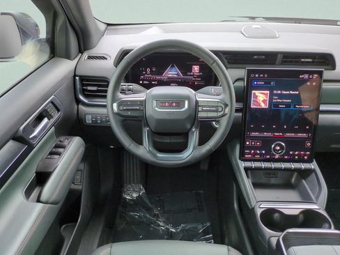 Used 2026 GMC Terrain AT4 w/ Convenience Package III AWD/4WD image 12