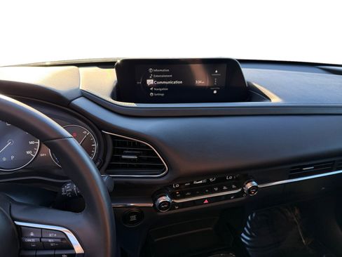 Certified 2025 MAZDA CX-30 AWD 2.5 S w/ Preferred Package image 12