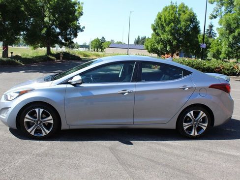 Used 2015 Hyundai Elantra Sport w/ Option Group 04 FWD image 7