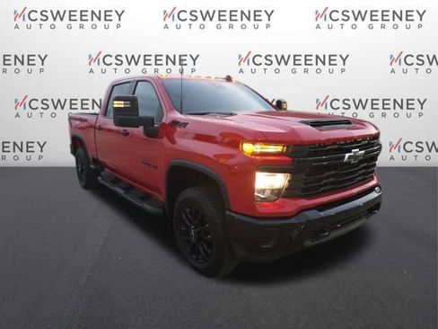 Used 2025 Chevrolet Silverado 2500 Custom w/ Custom Value Package image 1