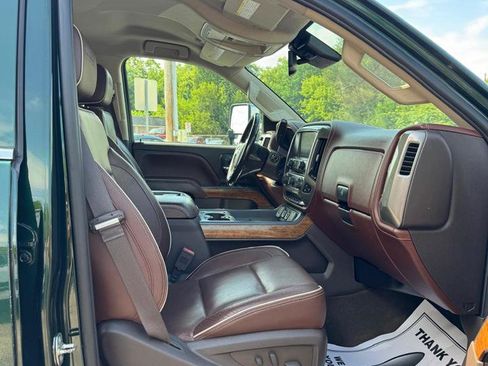 Used 2015 Chevrolet Silverado 2500 High Country w/ Duramax Plus Package AWD/4WD image 17