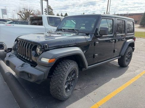 Used 2020 Jeep Wrangler Unlimited Sport image 2