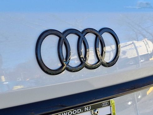 New 2026 Audi Q7 Premium image 18