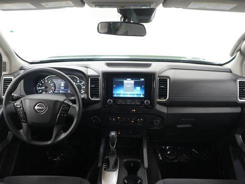 Used 2023 Nissan Frontier SV w/ Technology Package AWD/4WD image 13