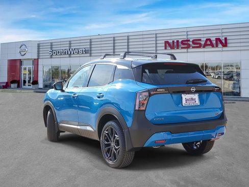 New 2026 Nissan Kicks SR image 8