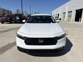 Used 2023 Honda Accord LX video 2