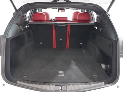 Used 2024 Alfa Romeo Stelvio Veloce image 32