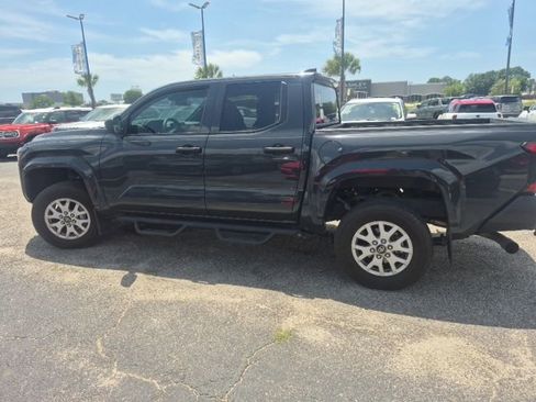 Used 2025 Toyota Tacoma SR RWD image 6