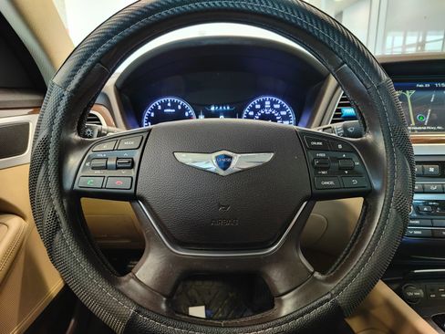 Used 2015 Hyundai Genesis 3.8 image 15