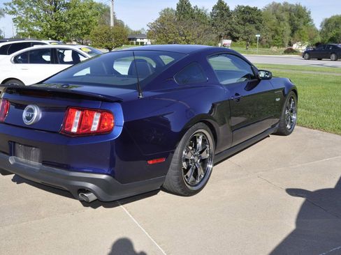 Used 2012 Ford Mustang GT Premium w/ Comfort Pkg RWD image 7