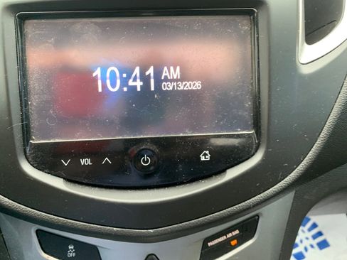 Used 2015 Chevrolet Trax LT w/ LT Sun and Sound Package image 8