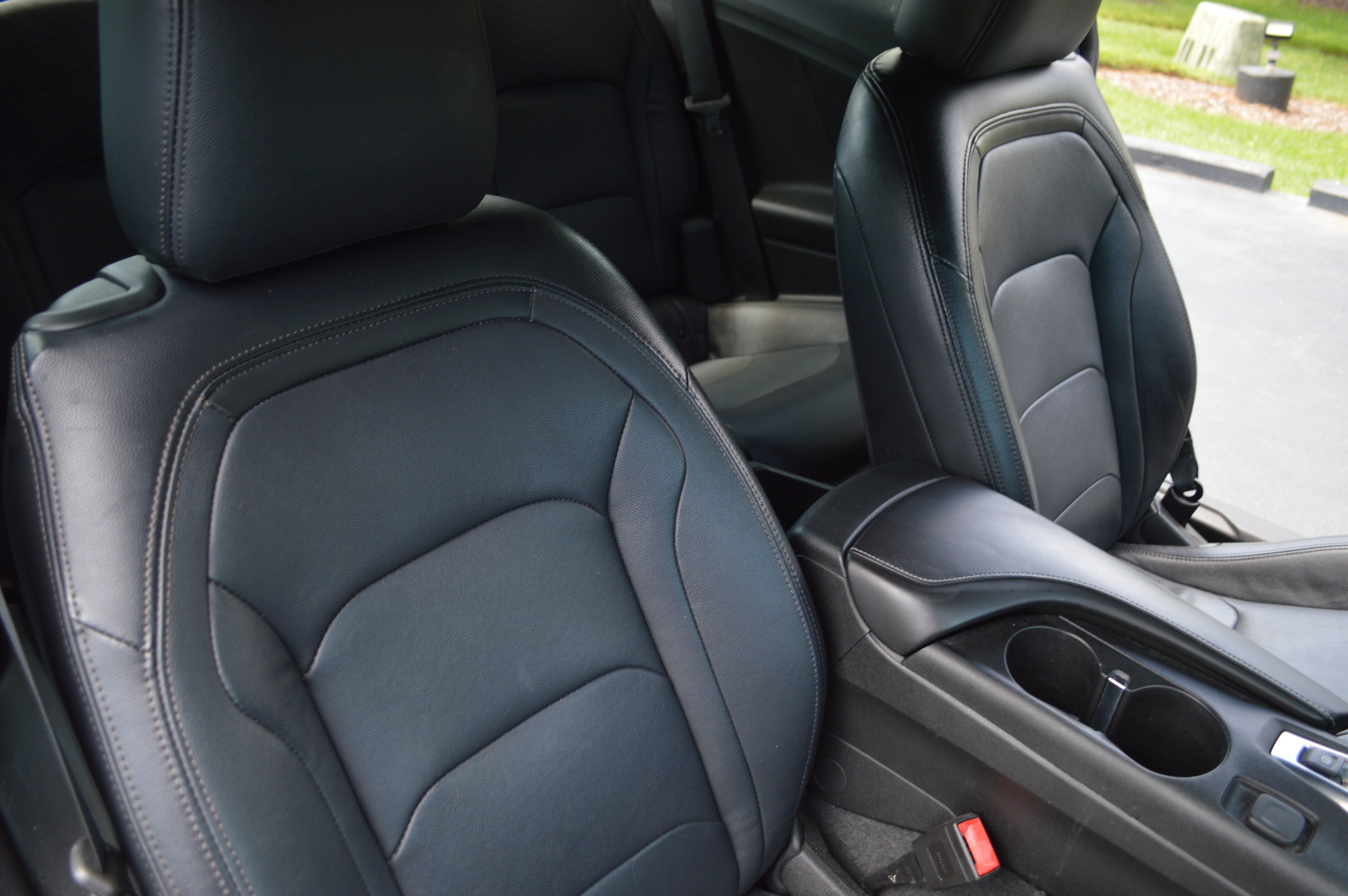 Used 2018 Chevrolet Camaro LT RWD image 38