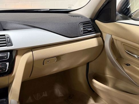 Used 2016 BMW 320i Sedan image 22