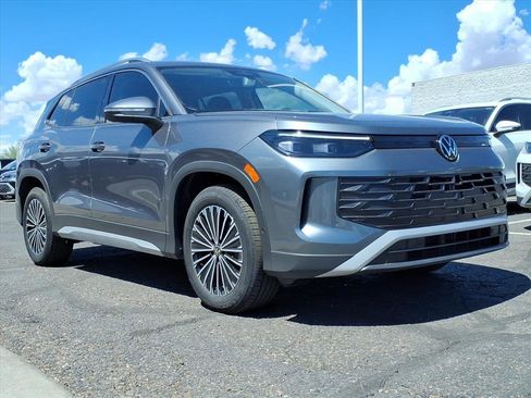 New 2026 Volkswagen Tiguan S image 1